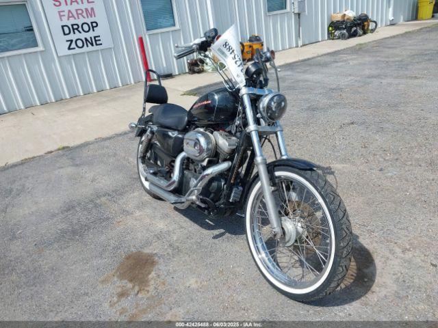  Salvage Harley-Davidson Xl883