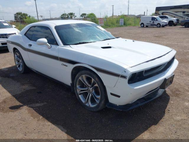  Salvage Dodge Challenger