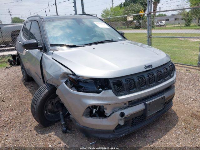  Salvage Jeep Compass