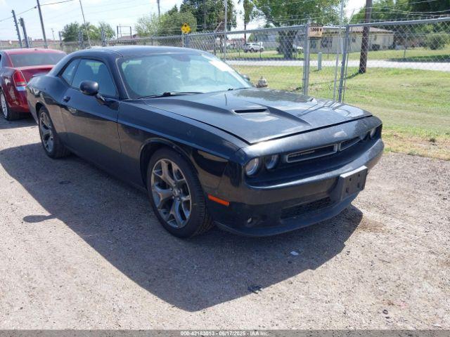  Salvage Dodge Challenger