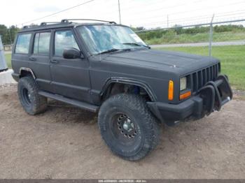  Salvage Jeep Cherokee