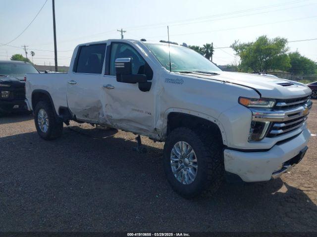  Salvage Chevrolet Silverado 2500