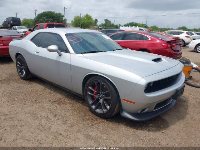  Salvage Dodge Challenger