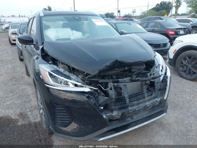  Salvage Nissan Kicks