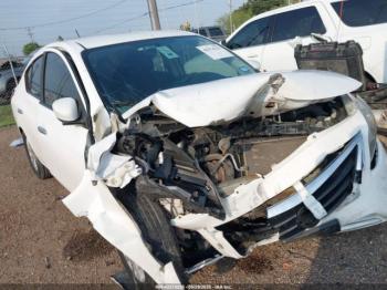  Salvage Nissan Versa