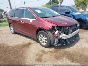  Salvage Chrysler Pacifica