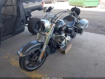  Salvage Harley-Davidson Flhr