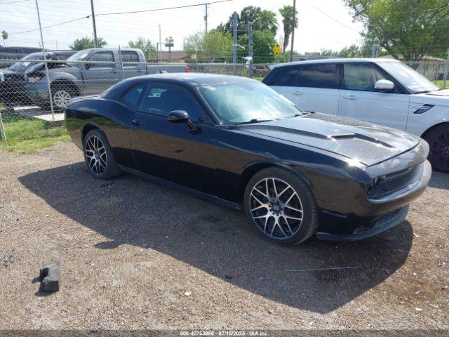  Salvage Dodge Challenger