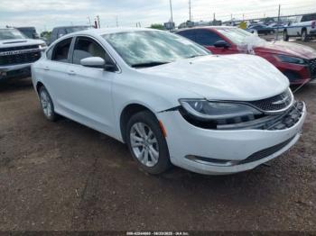  Salvage Chrysler 200