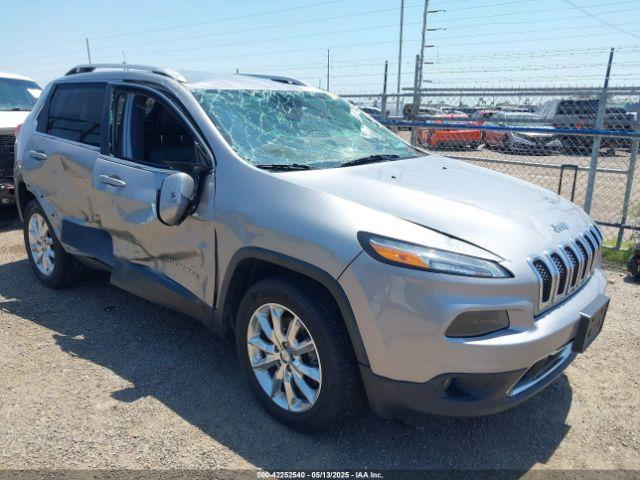  Salvage Jeep Cherokee