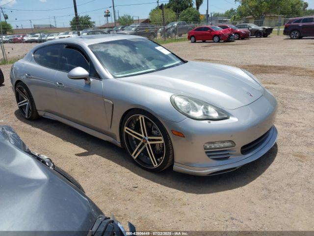  Salvage Porsche Panamera