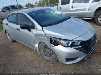  Salvage Nissan Versa