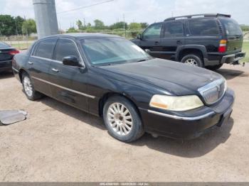  Salvage Lincoln Towncar