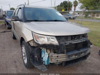  Salvage Ford Explorer