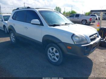  Salvage Hyundai TUCSON