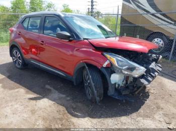  Salvage Nissan Kicks