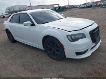  Salvage Chrysler 300