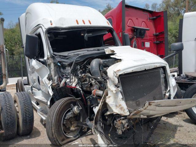  Salvage Freightliner New Cascadia 126