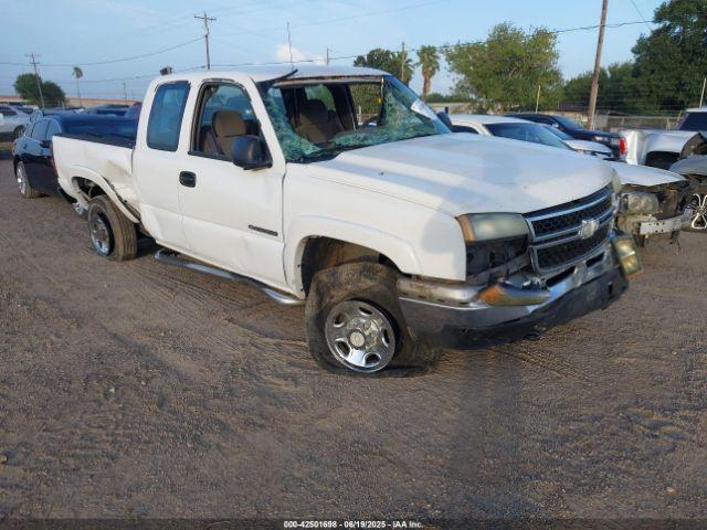  Salvage Chevrolet Silverado 2500