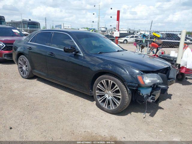  Salvage Chrysler 300