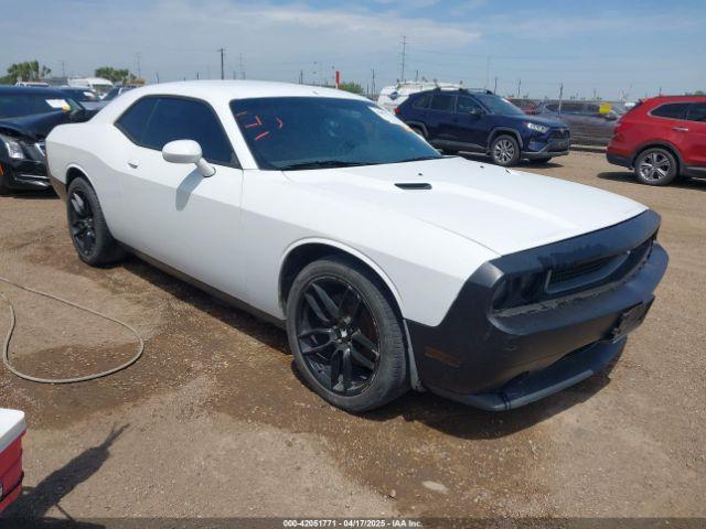  Salvage Dodge Challenger