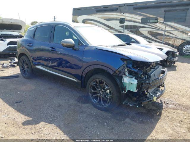  Salvage Nissan Kicks