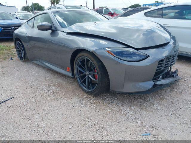  Salvage Nissan Z