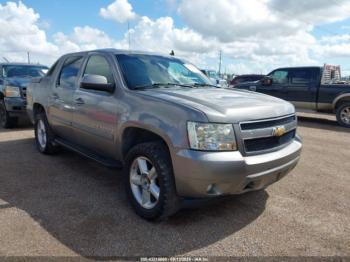  Salvage Chevrolet Avalanche 1500