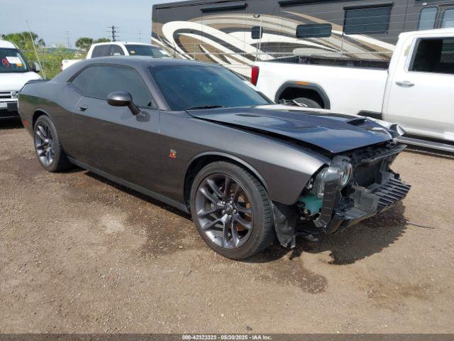  Salvage Dodge Challenger