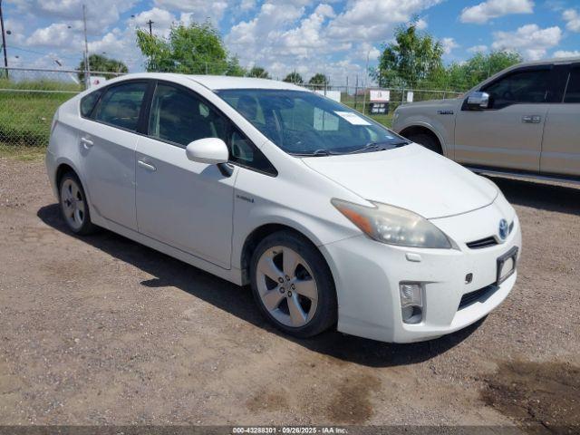  Salvage Toyota Prius