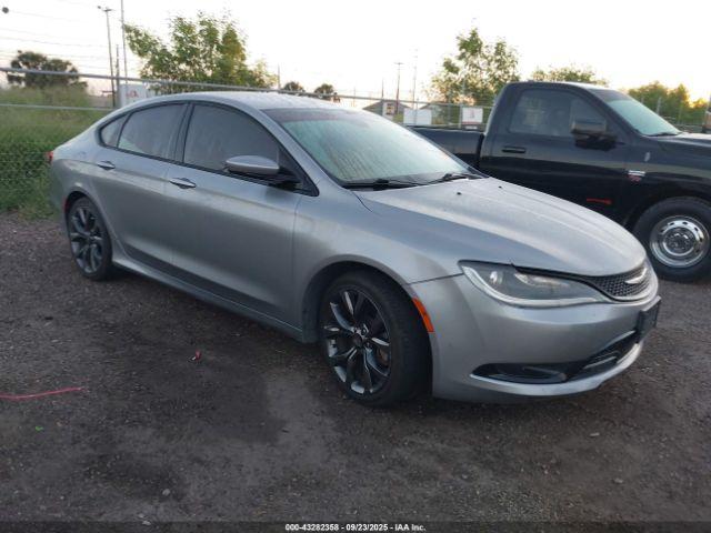  Salvage Chrysler 200