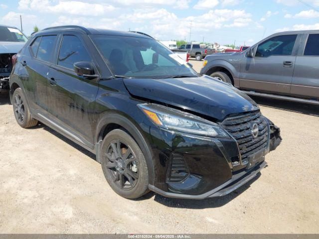  Salvage Nissan Kicks