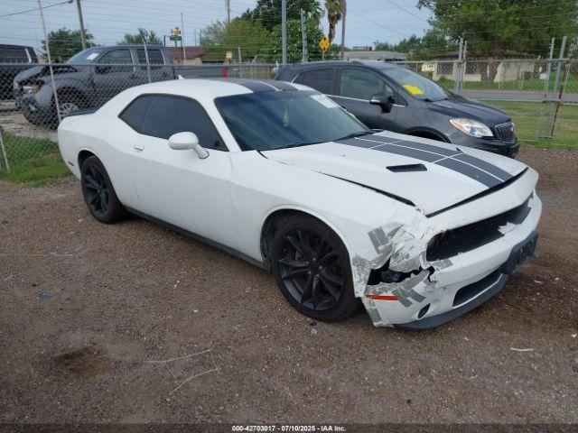  Salvage Dodge Challenger
