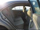 Toyota Camry Le Image 9