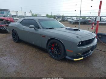  Salvage Dodge Challenger
