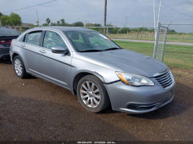  Salvage Chrysler 200