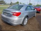 Chrysler 200 Touring Image 11
