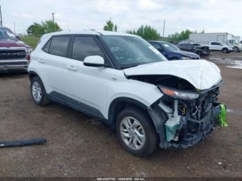  Salvage Hyundai VENUE