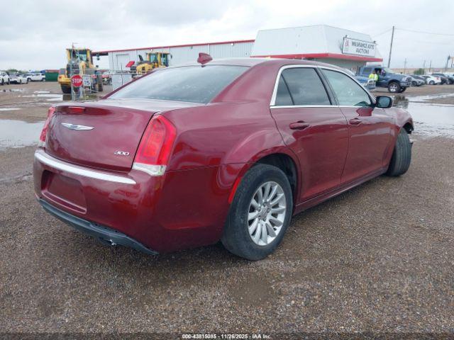 Chrysler 300 Touring Image 4