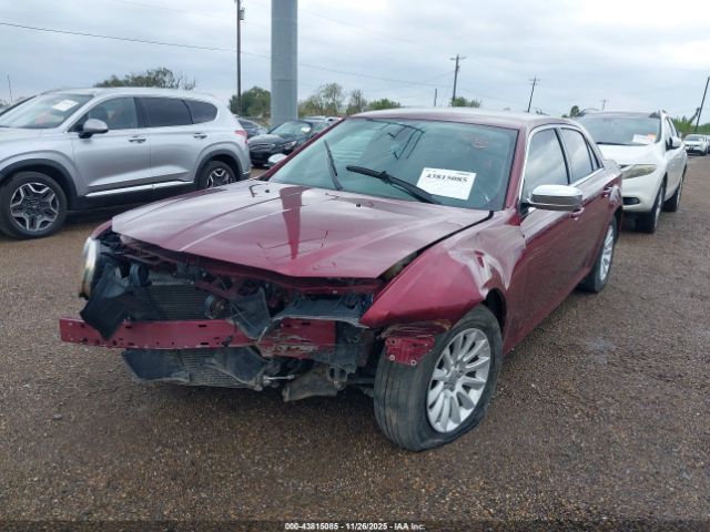 Chrysler 300 Touring Image 7