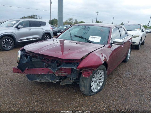 Chrysler 300 Touring Image 7