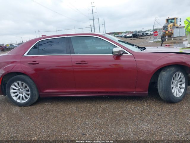 Chrysler 300 Touring Image 16