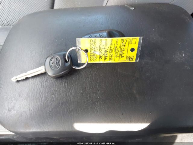 Toyota Tacoma Prerunner V6 Image 5