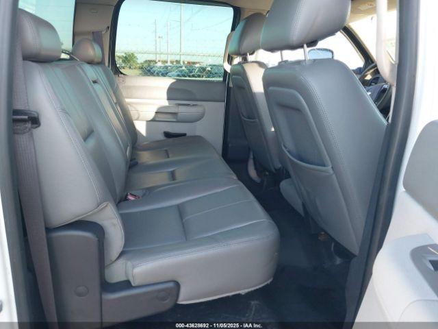 Chevrolet Silverado 3500 Work Truck Image 9