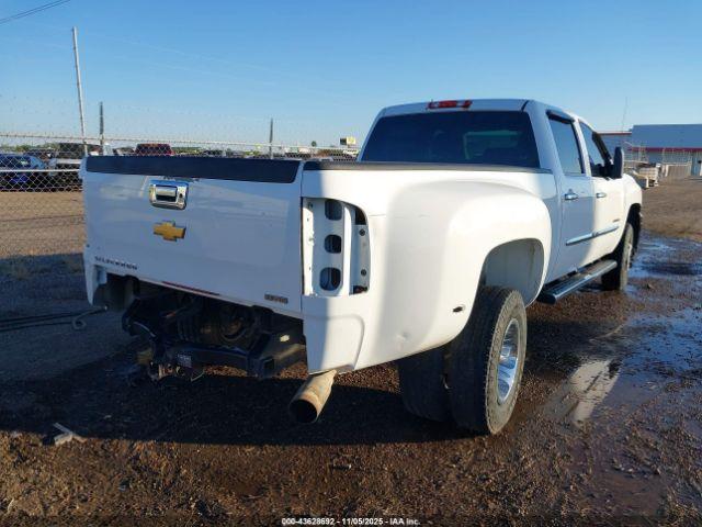 Chevrolet Silverado 3500 Work Truck Image 11