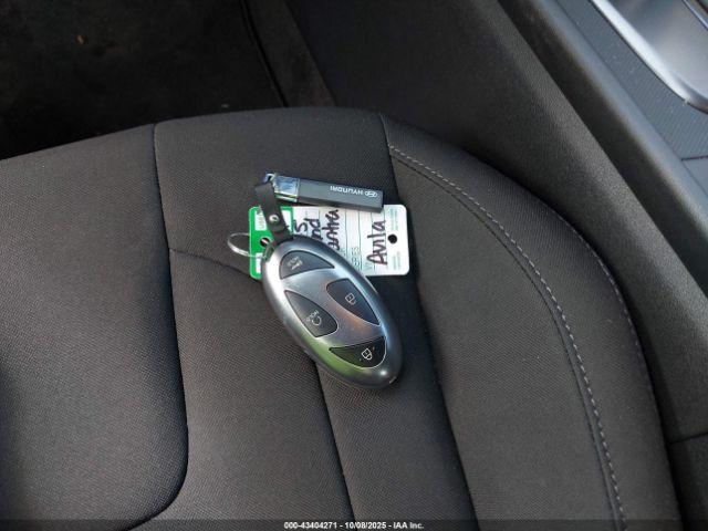 Hyundai ELANTRA Sel Sport Image 7