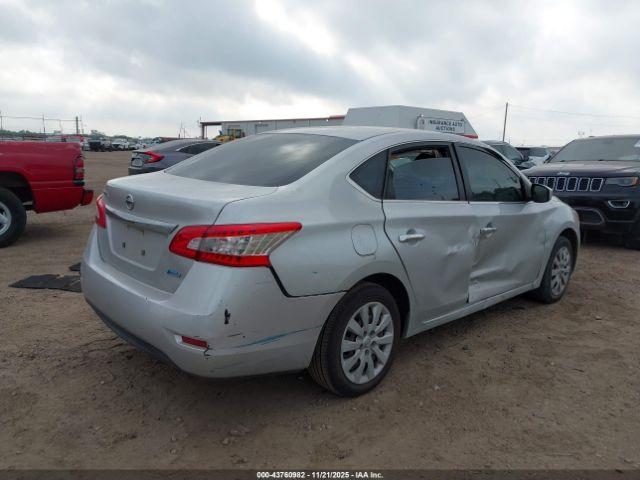 Nissan Sentra S Image 10