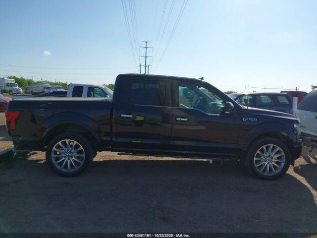 Ford F-150 Limited Image 14