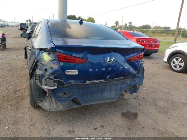 Hyundai ELANTRA Eco Image 16