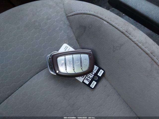 Hyundai ELANTRA Eco Image 2